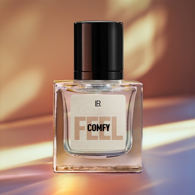 Bouteille du parfum LR FEEL COMFY, un parfum floral-fruité-frais pour femme, qui évoque la sécurité et le bien-être. Disponible sur produit-lr.fr