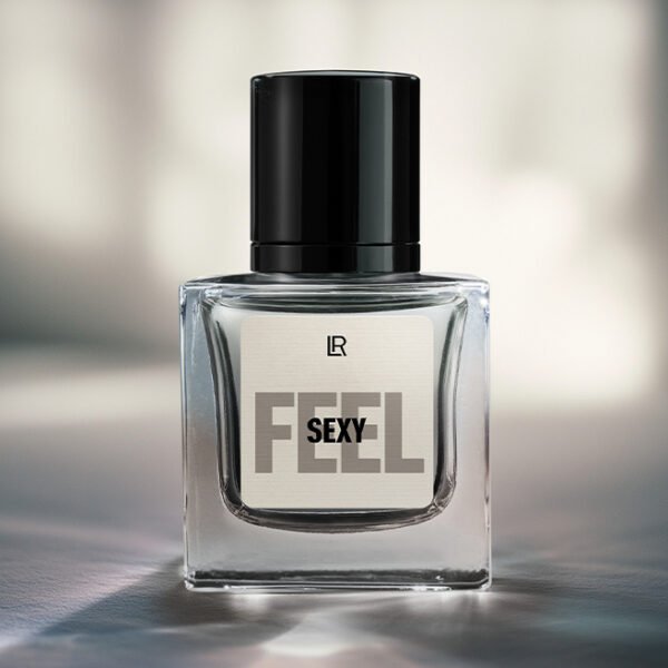 Bouteille du parfum LR FEEL SEXY, un parfum épicé-boisé pour homme, qui évoque la passion et le charisme. Disponible sur produit-lr.fr