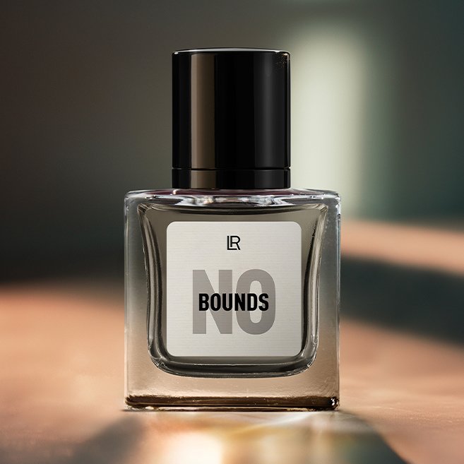 Bouteille du parfum LR NO BOUNDS, un parfum boisé-agrumes pour homme, qui évoque la liberté et l'évasion. Disponible sur produit-lr.fr