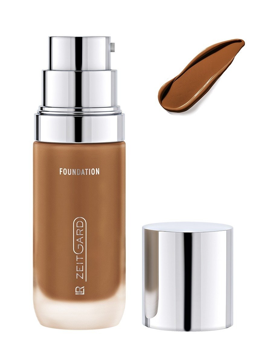 Fond de teint LR ZEITGARD Signature Matte Foundation N°5 Tanned flacon et texture - Fini mat soyeux.